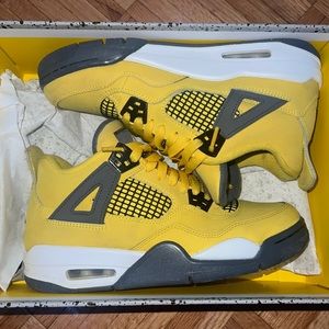 Kids Air Jordan Retro 4
